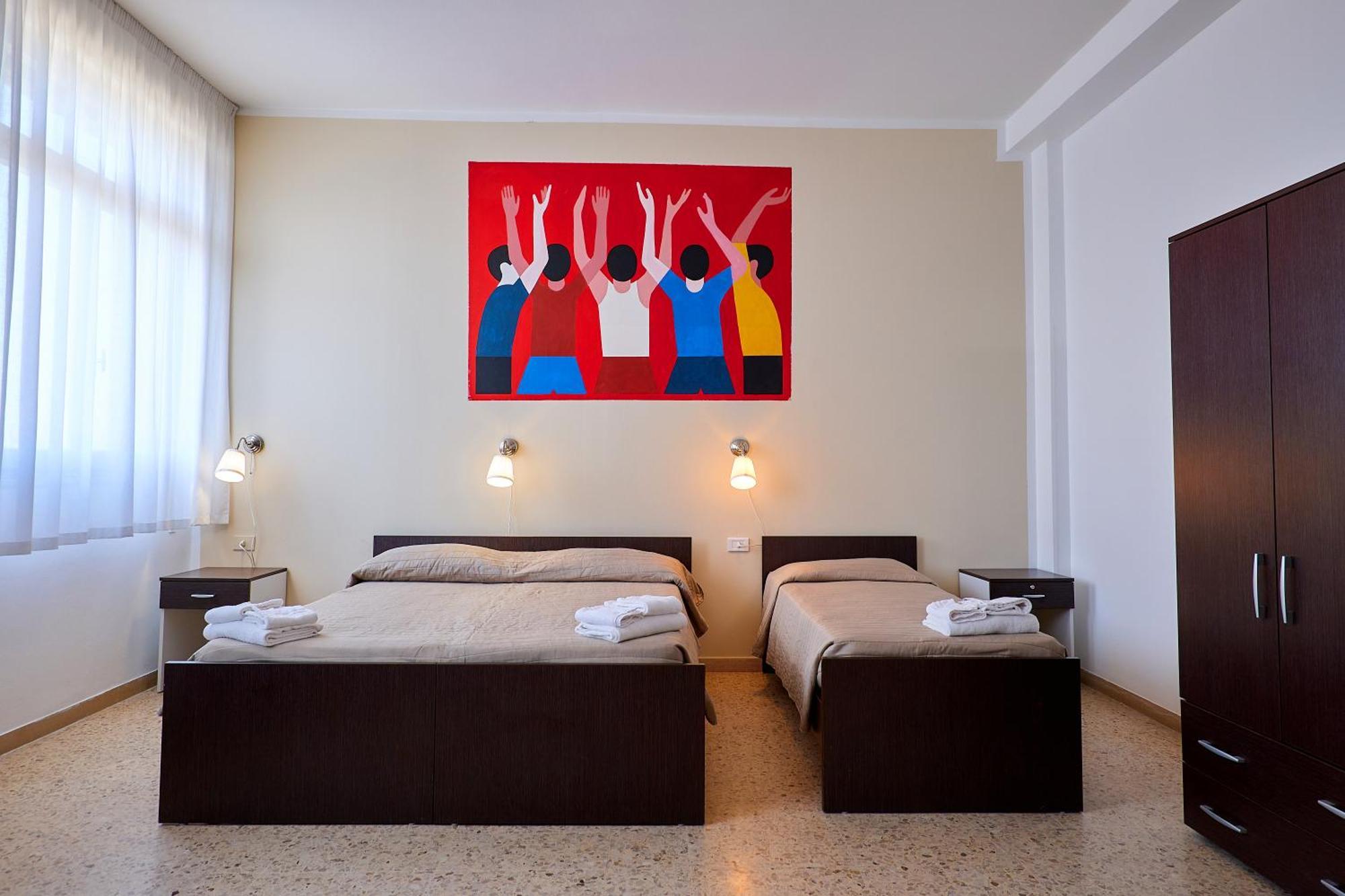 Solee, Family Holidays & Hostelling